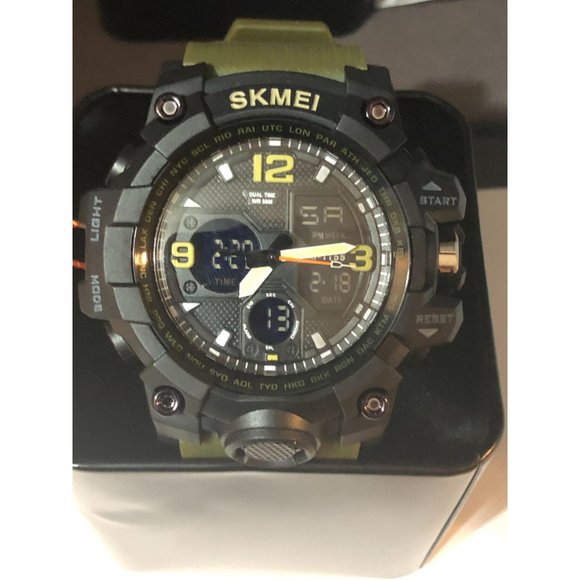 Military Style  Watch by Skmei - Picture 3 of 7